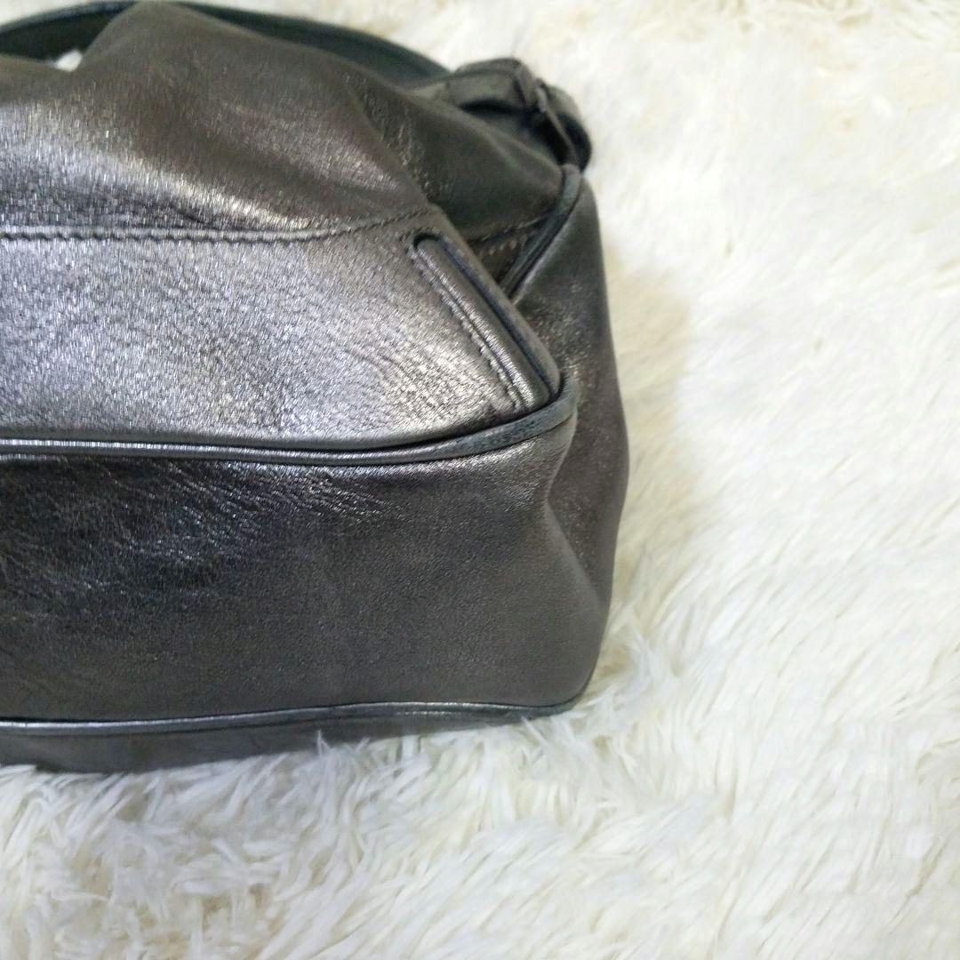 【美品】BURBERRY ワンショルダーバッグ レザー メタリックグレー 肩掛け
