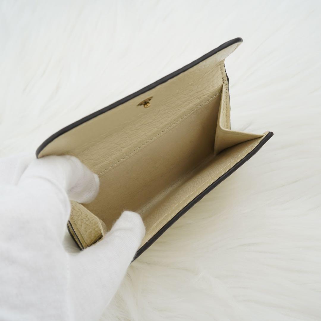 ほぼ未使用品　Chloe クロエ　三つ折り財布　レザー　ロゴグラム　アイボリー