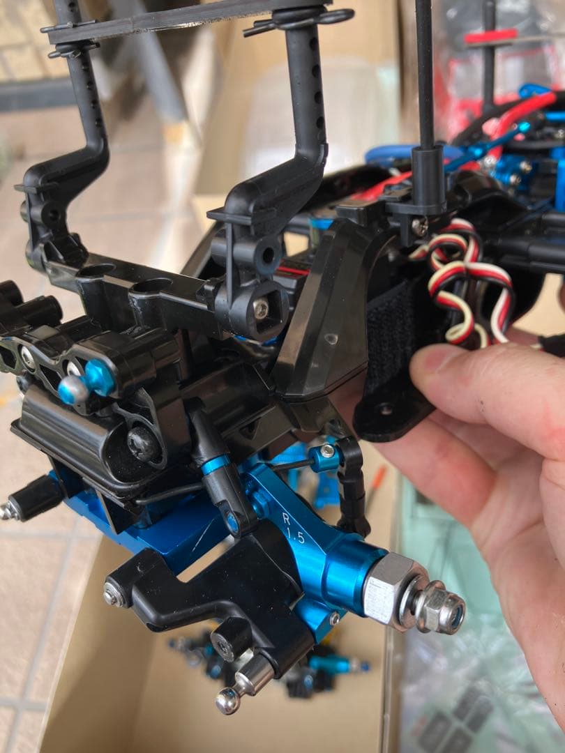 タミヤM05シャーシ　メカ&OP他パーツ多数付き