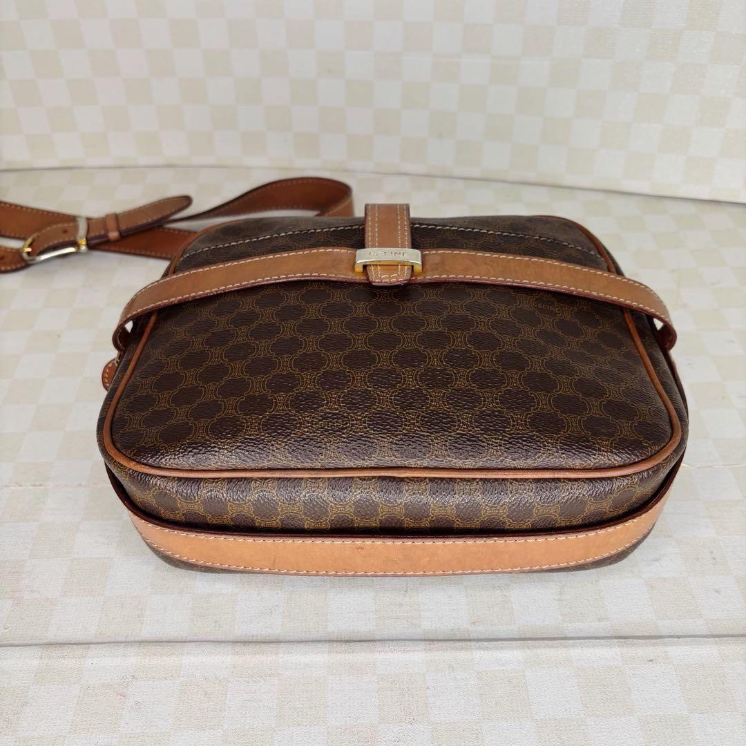極美品　CELINE セリーヌ　ショルダーバッグ　M08