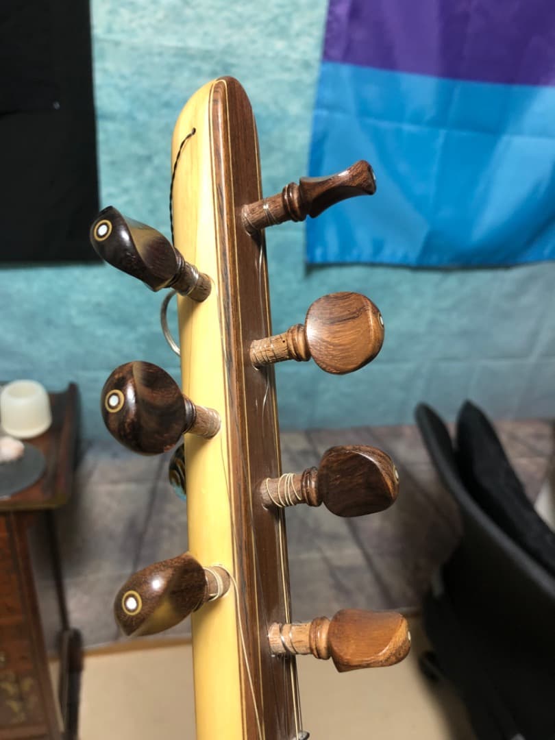 ト*ク様 トルコ製ショートスケール・バグラマ（サズ）＋ハードケース＆弦付き