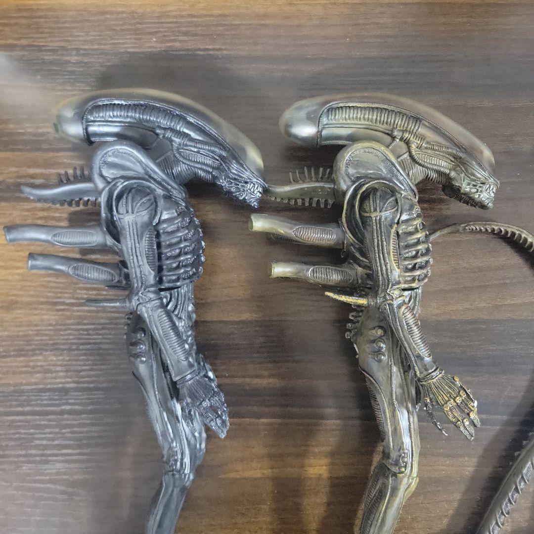 エイリアン ダークイエローVer. エイリアン フィギュア　2体セット