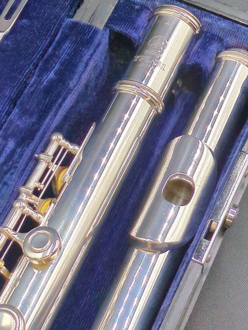 フルート　調整済　ヤマハ　YFL31（頭部管は銀製Ｅメカ銀メッキ仕様）