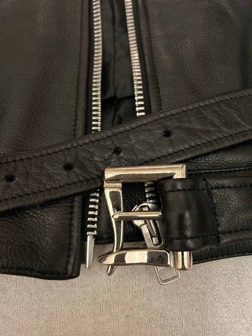 K*様 最終値下げ中！VIBECA VaLLet 牛革 シングルライダース