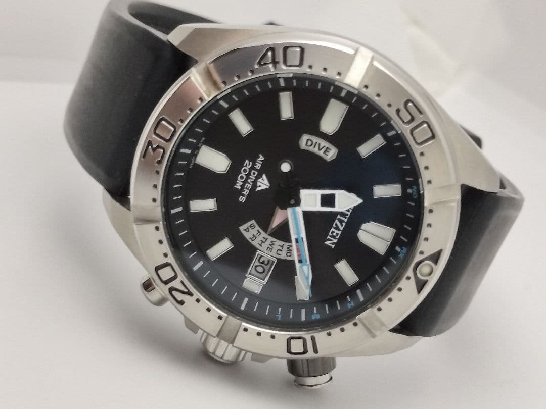 人気モデル　シチズン　プロマスター　ダイバー機能　電波ソーラー　H112