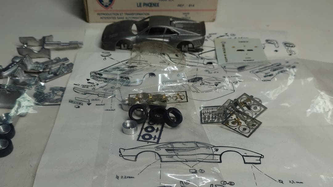 d*2様 Ferrari 288 GTO 1984 メタルキットの通販はau PAY マーケット