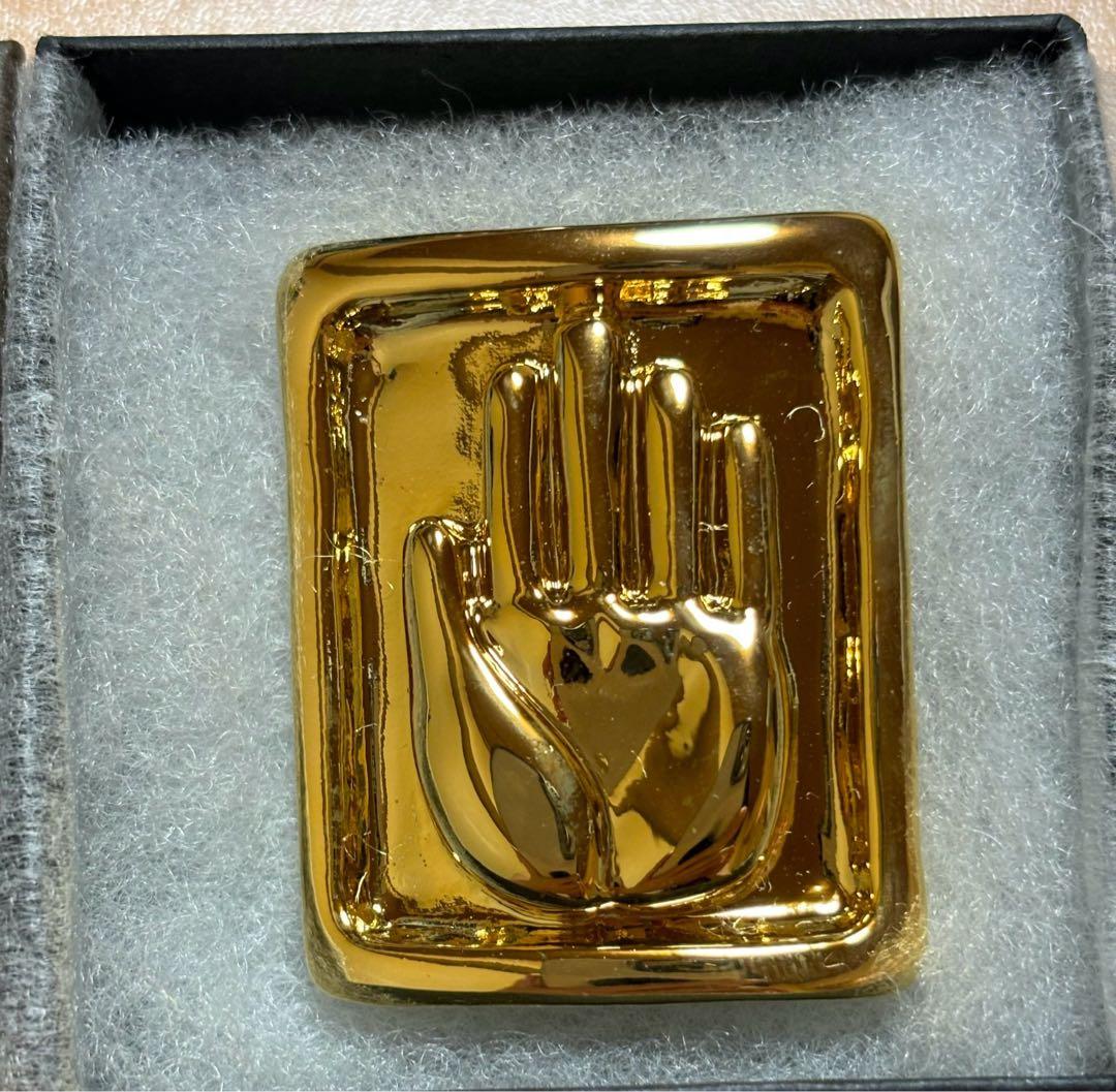 ultra-violence × ジョジョの奇妙な冒険 空条承太郎 ブローチ - メルカリ