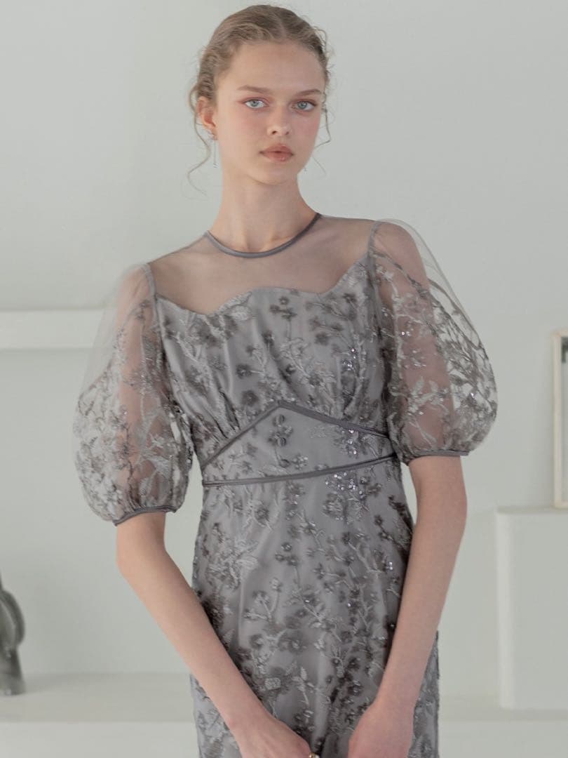 フラワーディテールパフスリーブIラインワンピースドレス結婚式二次会