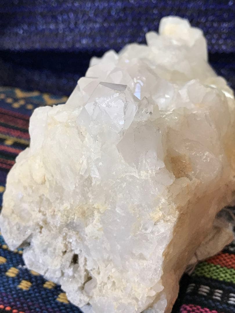 《SHOP》約1.7kg【マダガスカル産/母岩付き水晶/クラスター】[1769