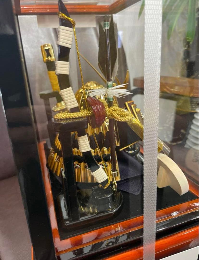 未開封未使用品　五月人形 アクリル 王朝塗 ケース入り 5号 上杉謙信 兜飾り