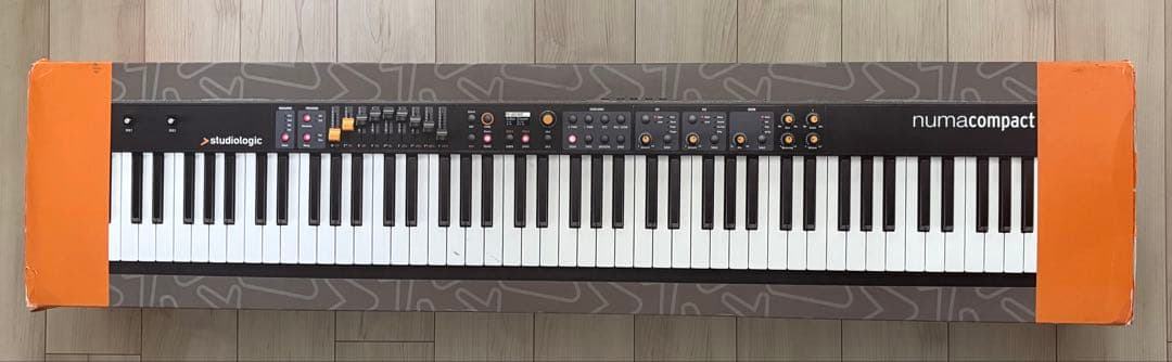 美品』純正キャリー付き Studiologic numa compact2x - メルカリ