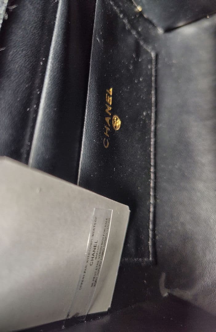 CHANEL ブラックレザー キルティング　ショルダーバッグ　ミニバッグ