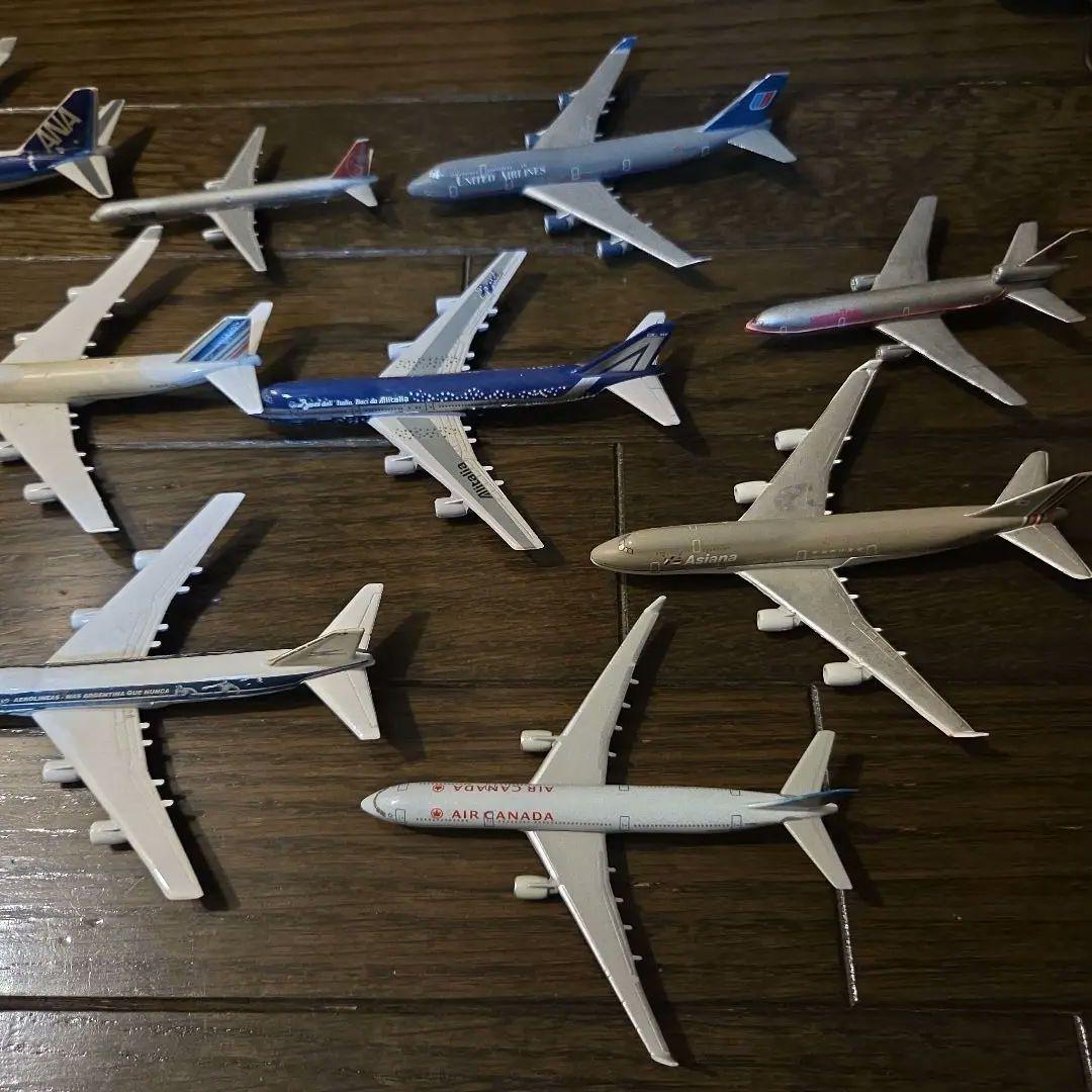 航空機モデル 1/500等々 13体 航空機モデル 1/500等々 13体 木製模型