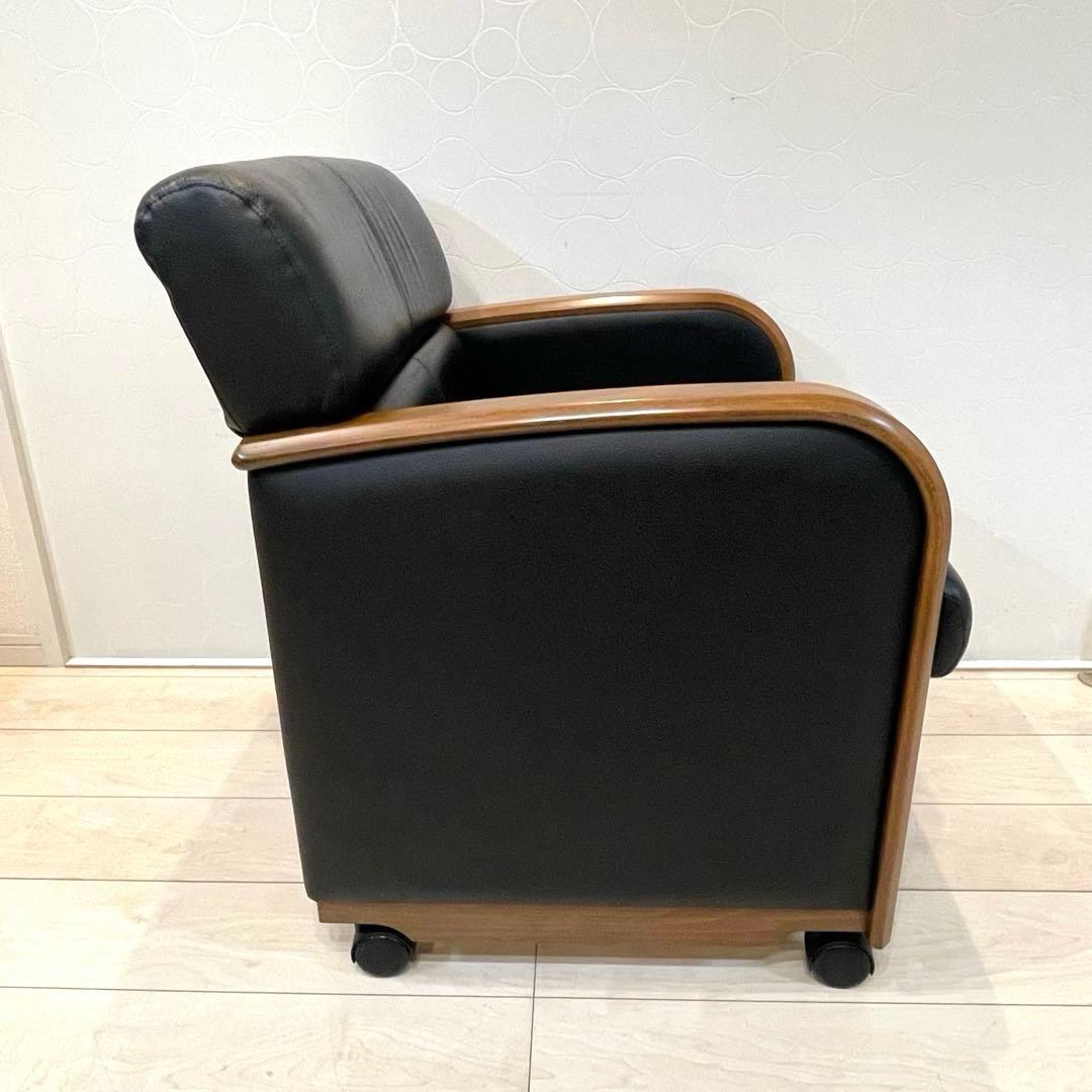 美品】KOKUYO EARA ミーティングチェア 椅子 木肘 キャスター付①