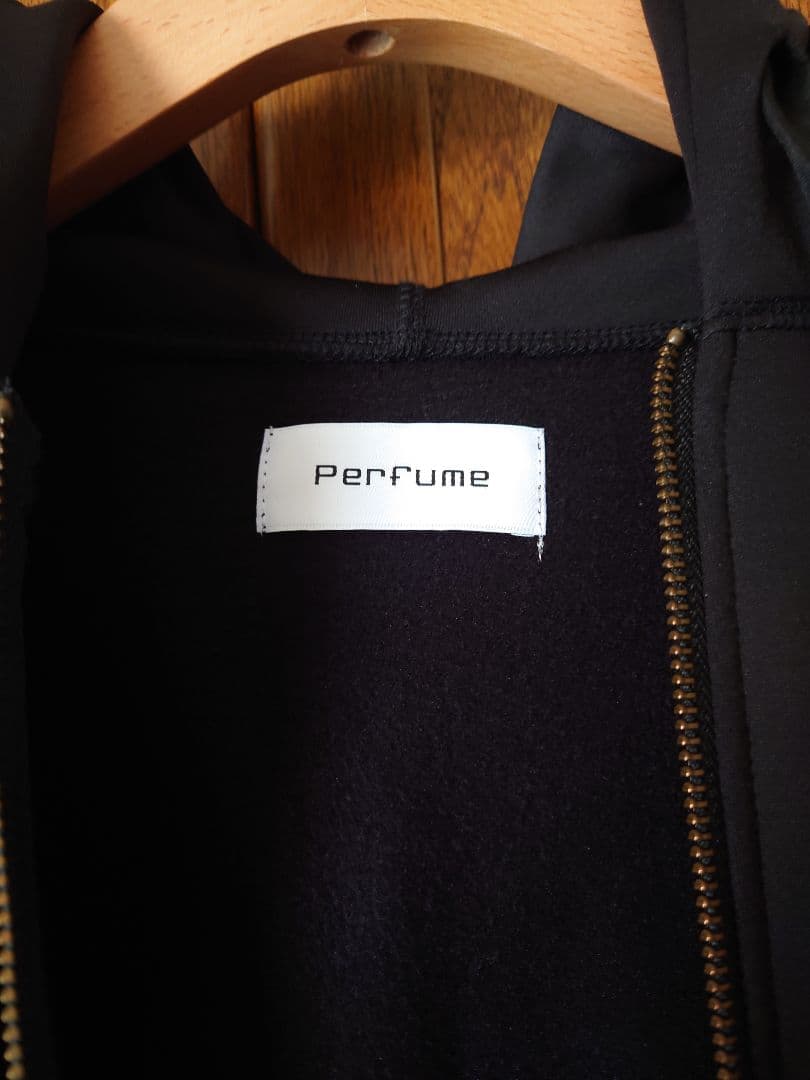 Perfume Closet】パーカー Lサイズ Collection ｜ Perfume Closet