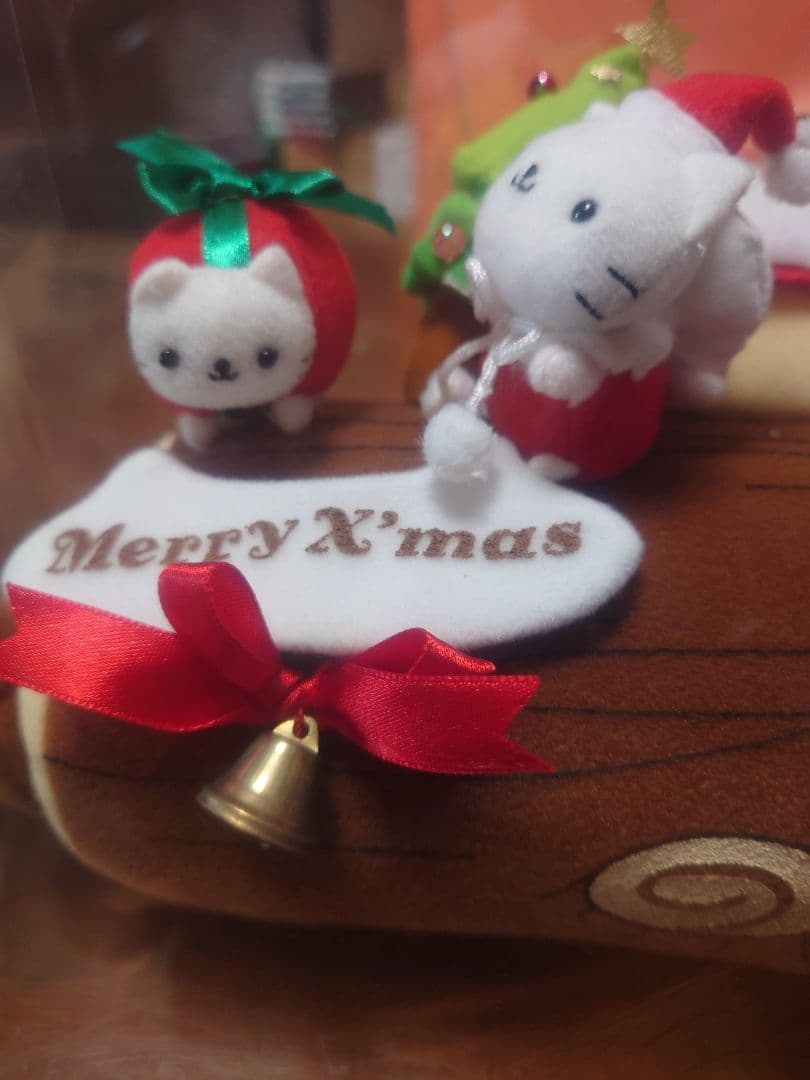 にゃんにゃんにゃんこクリスマスブッシュドにゃんこ&ウオーターボール