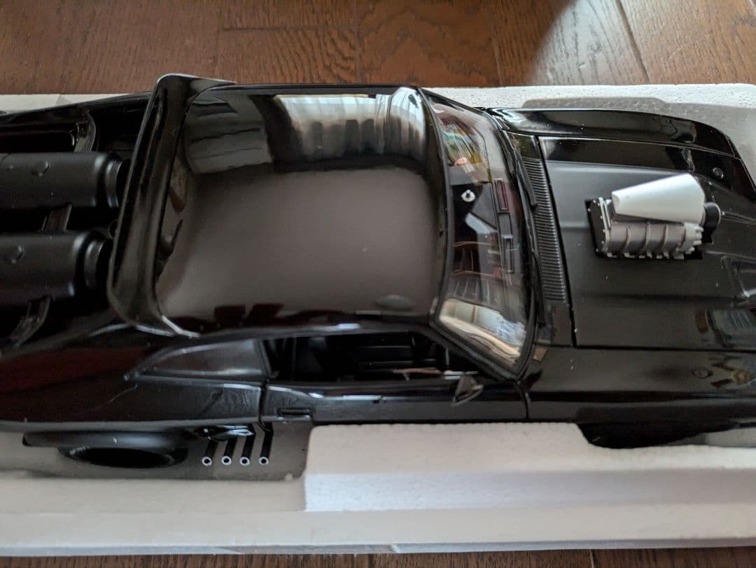 オートアート　1/18　マッドマックス インターセプター