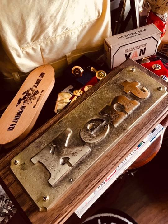 店内看板、当時モノ昭和レトロ真鍮製ブラス看板プレート Kent大変貴重！