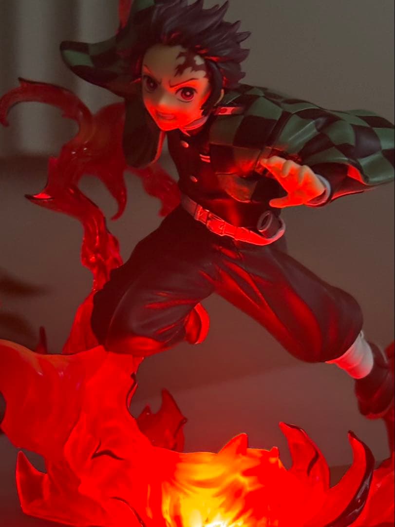 【美品】鬼滅の刃　フィギュア　竈門炭治郎　Tanjiro Kamado