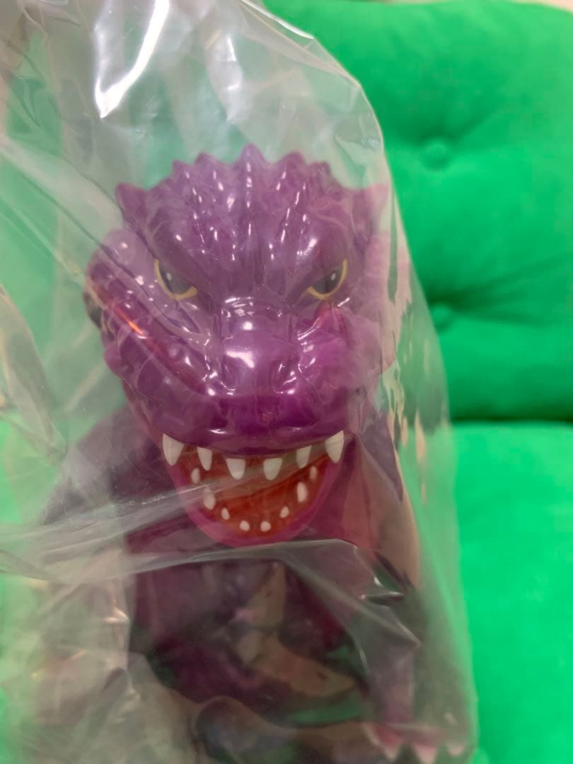 MEDICOM TOY 安楽安作GVW ゴジラ2000 ミレニアム版4期