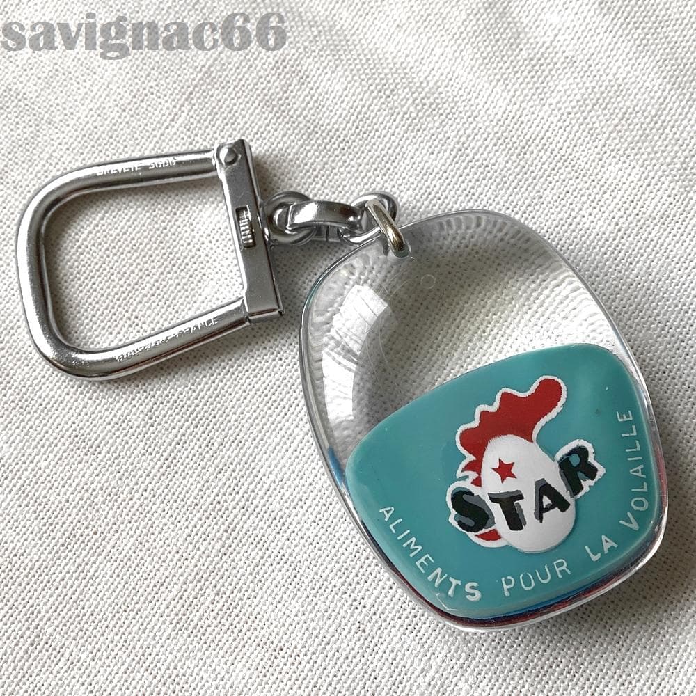 60s フレンチキーホルダー ブルボン STAR TOTALIMENT ニワトリ - メルカリ