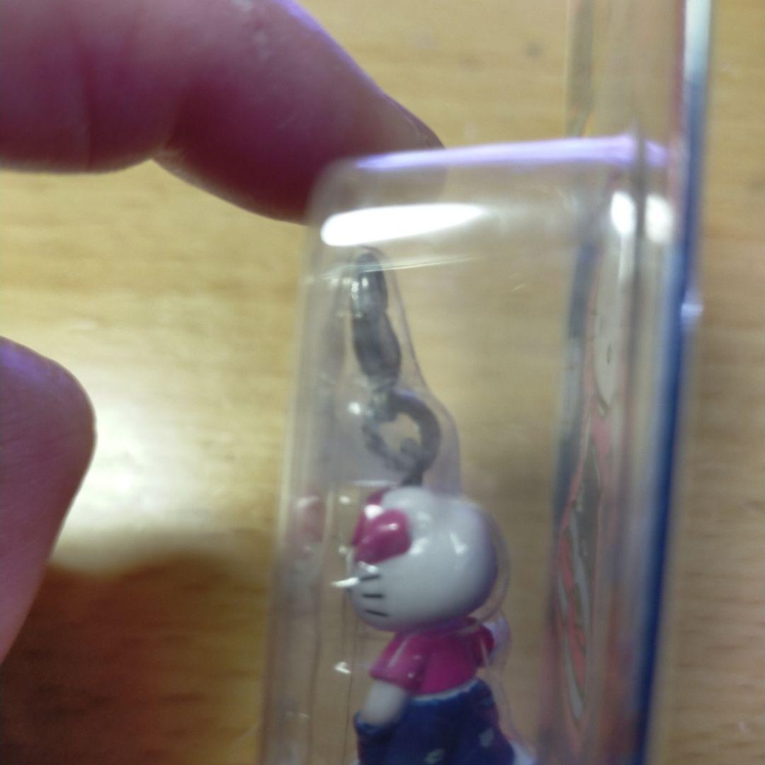 ハローキティ デニムバージョン 岡山限定 ファスナーマスコット