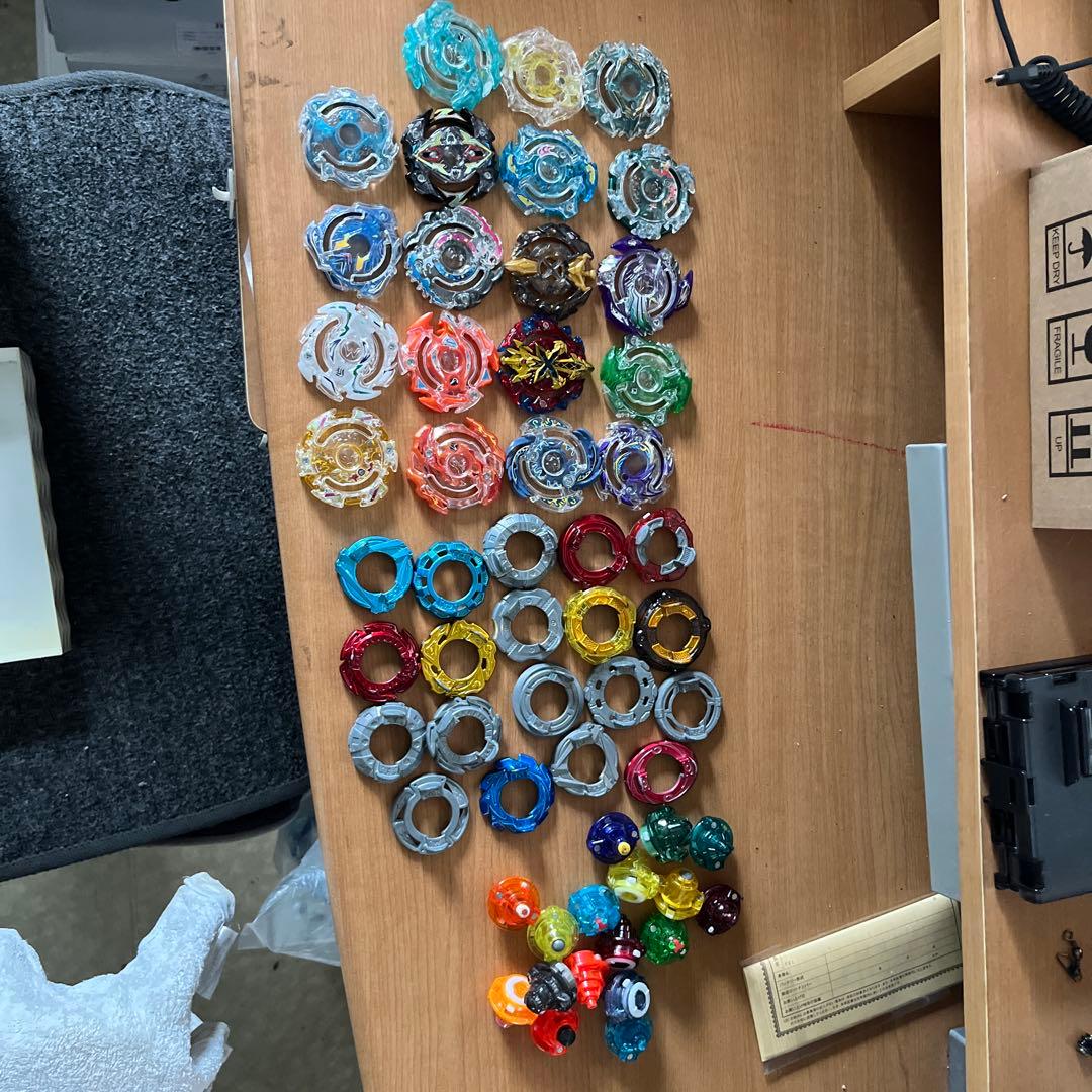 ベイブレードまとめ売り - メルカリ