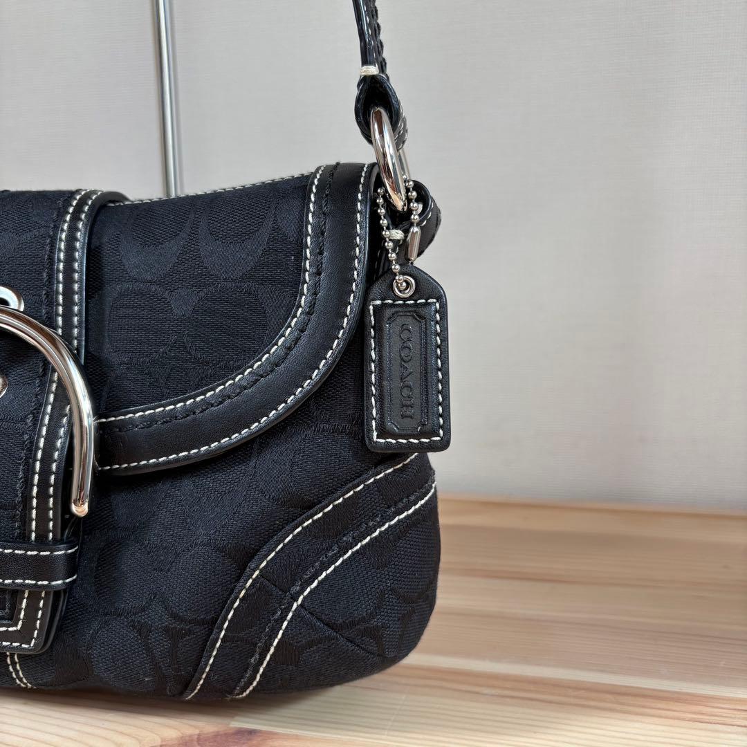 未使用級　Coach Soho Signature Black Bag