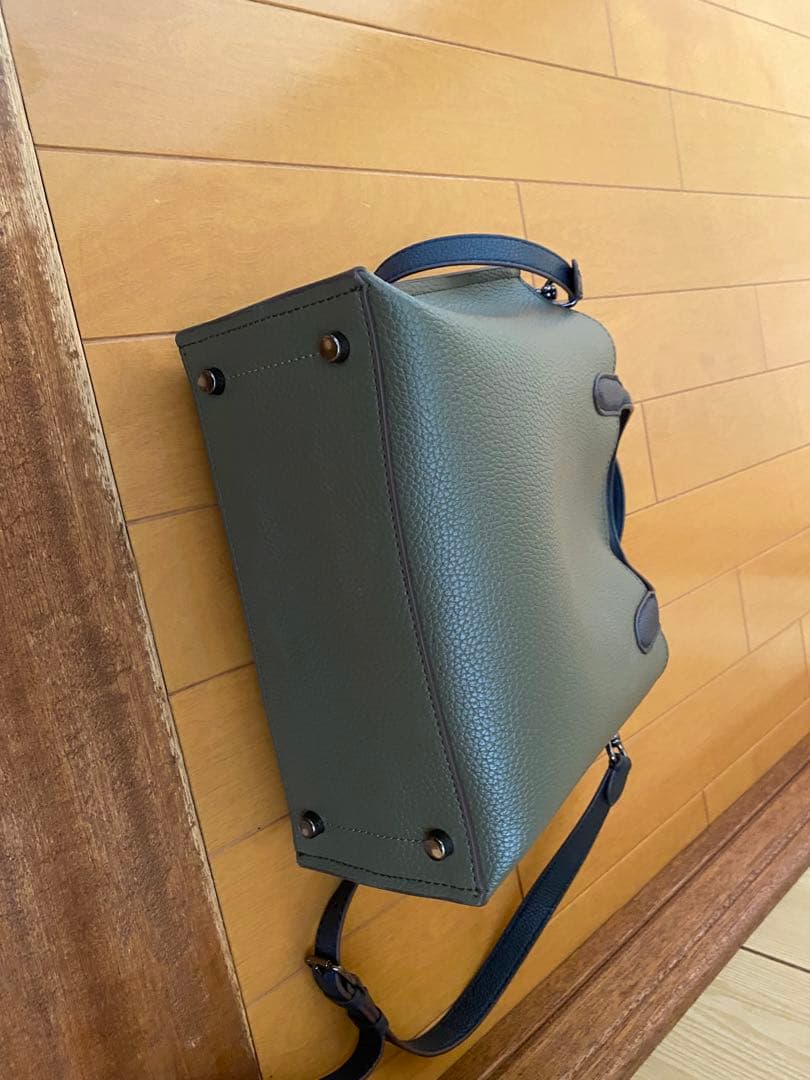 コーチ オリーブグリーン ショルダーバッグ