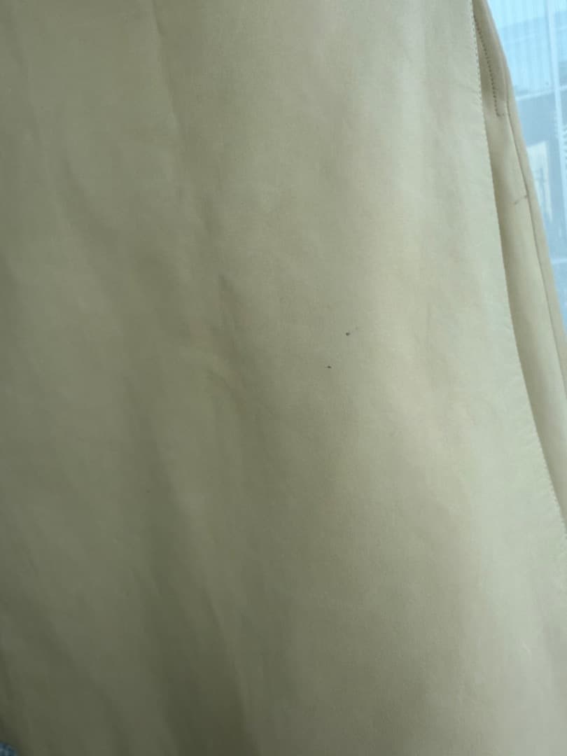 シャネルのレザースカート