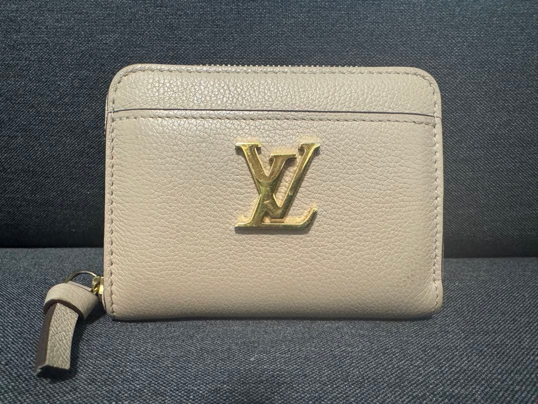 Louis Vuitton ベージュ ケース