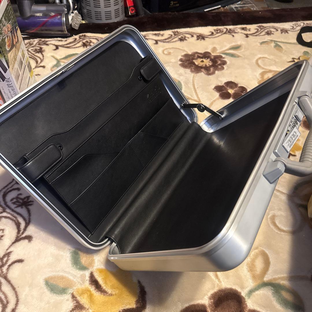 ゼロハリバートン ZERO HALLIBURTON アタッシュケース