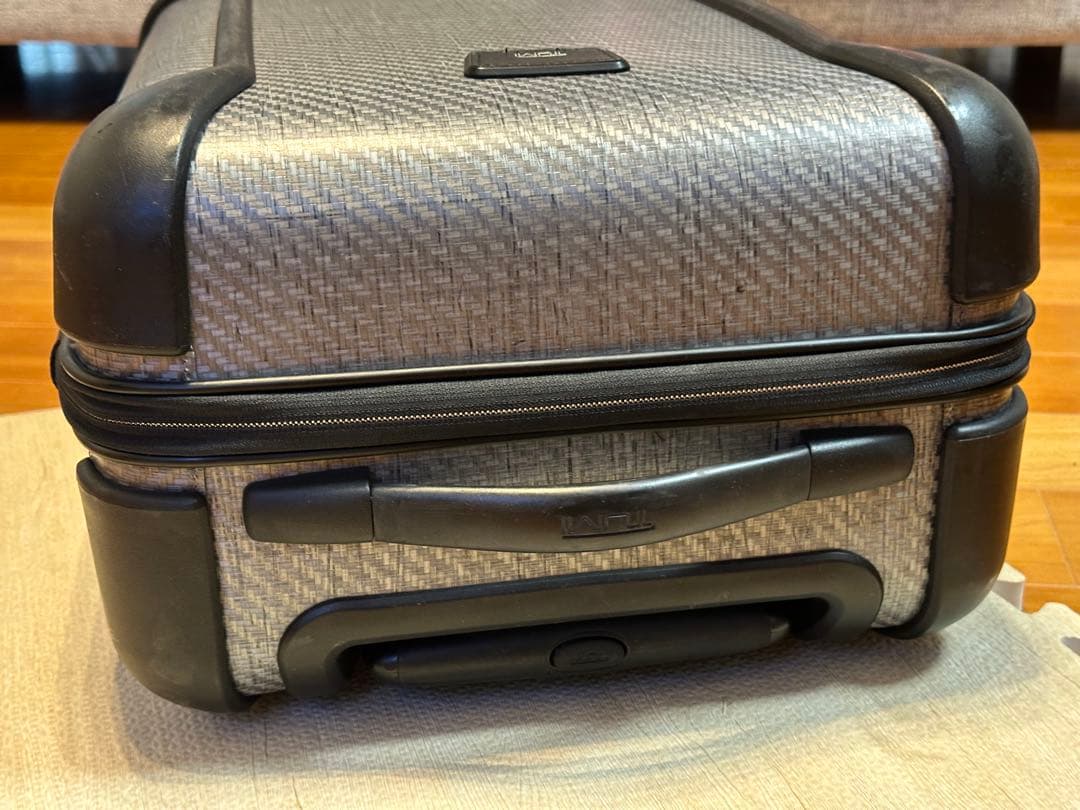 値下 Tumi テグラライト ハードケース 機内持ち込み 値下 Tumi