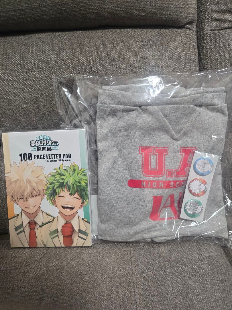 ヒロアカ原画展カレッジ風スウェットバッグ缶バッジ付き、レターパッド