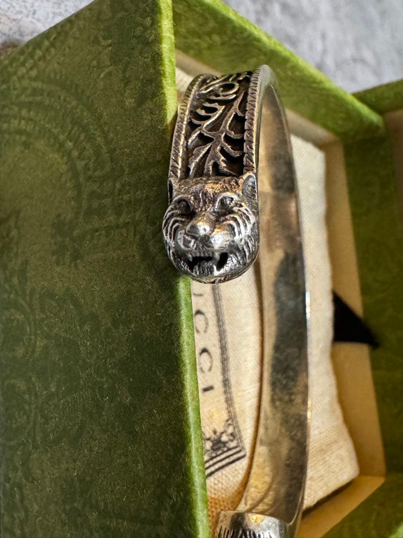 GUCCI グッチ ブレスレット バングル