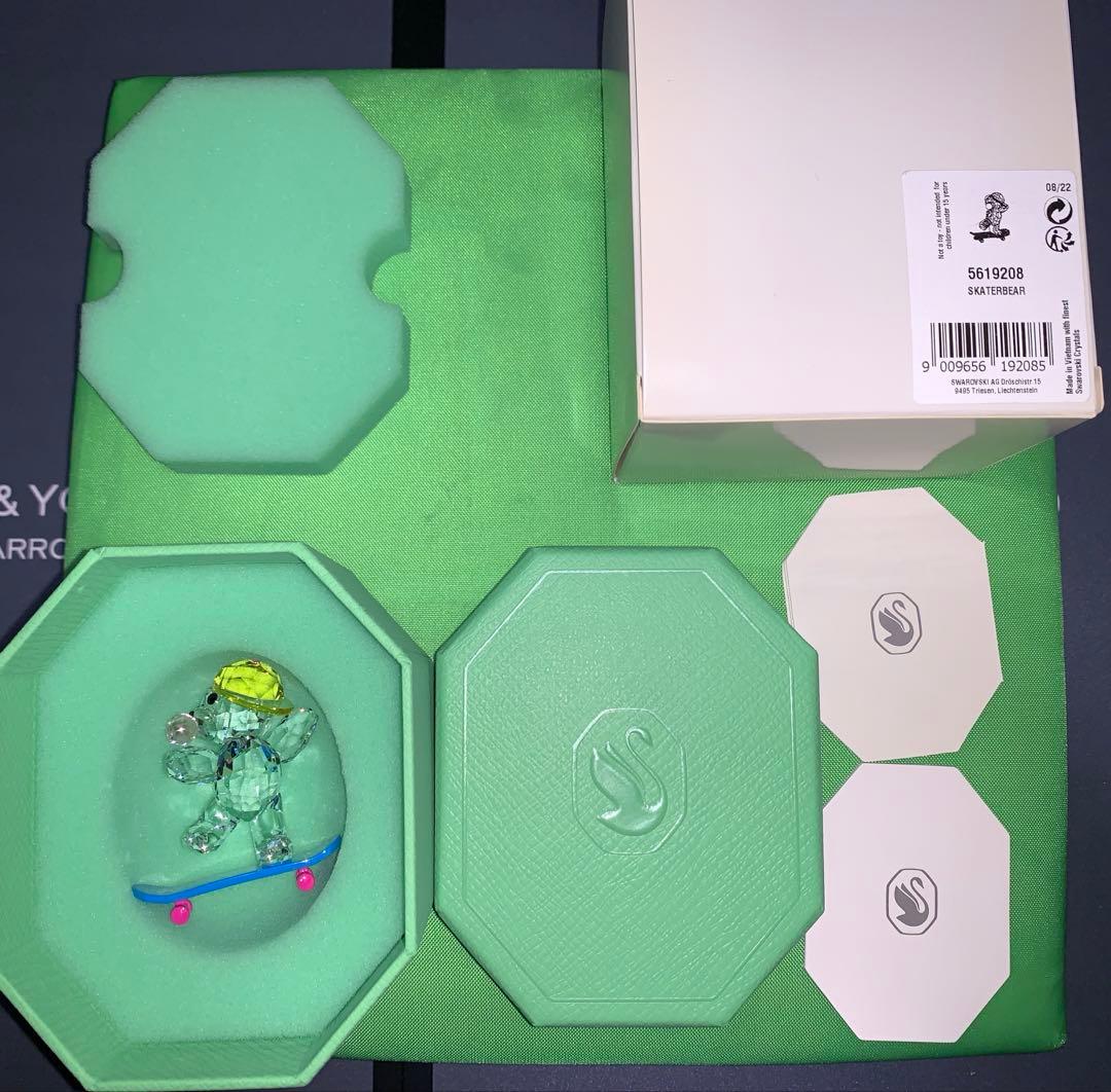 スワロフスキー クリスベア スケーターベア