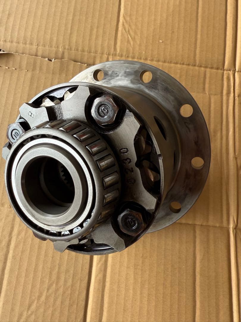 トヨタGR86ZN8 純正トルセンLSD