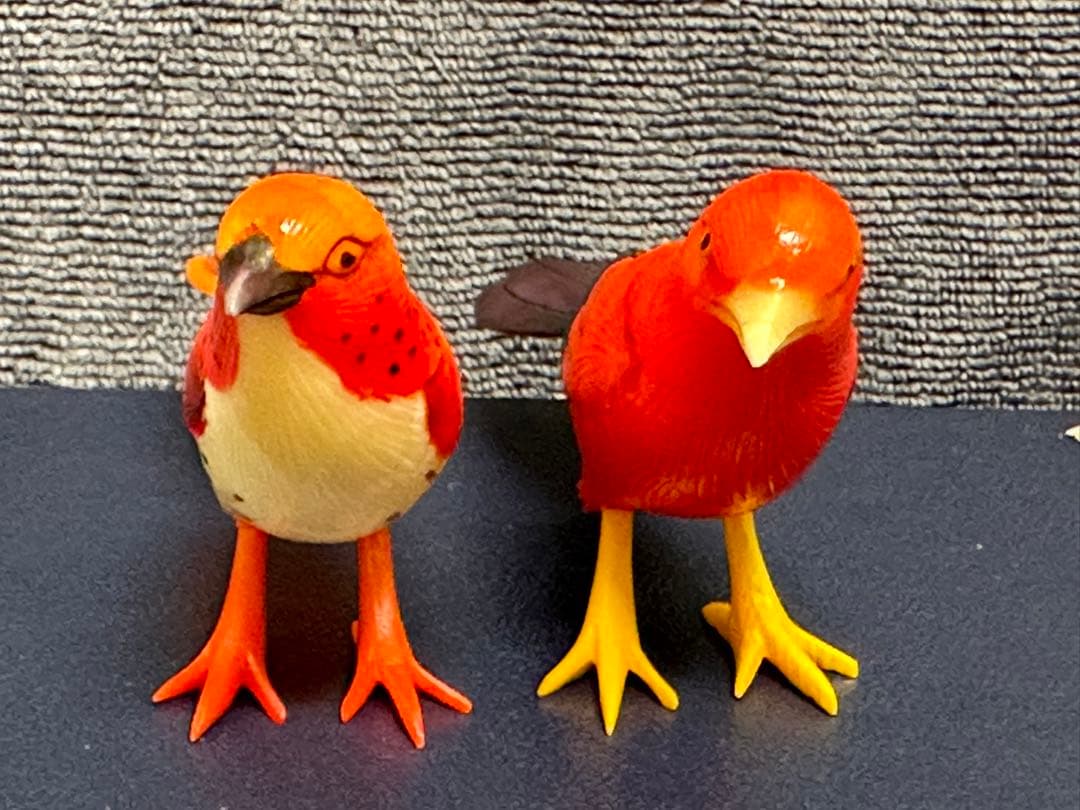 置物 根付 鳥カラフル 2匹 天然素材 マンモス 象牙風 骨董 美術品