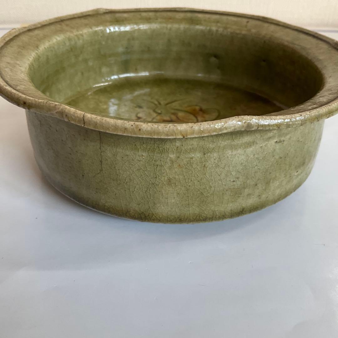 古瀬戸 青磁草花文鉢 江戸時代中期頃