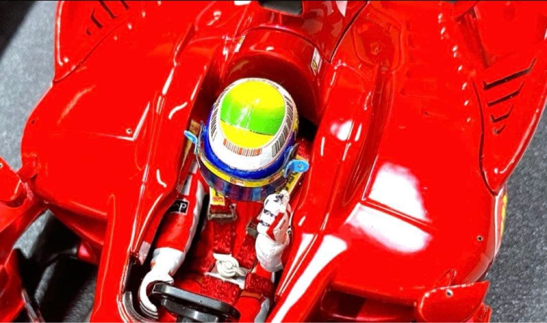 カスタム多数　1/18 マテル　フェラーリF2008 F.マッサ　シャークフィン