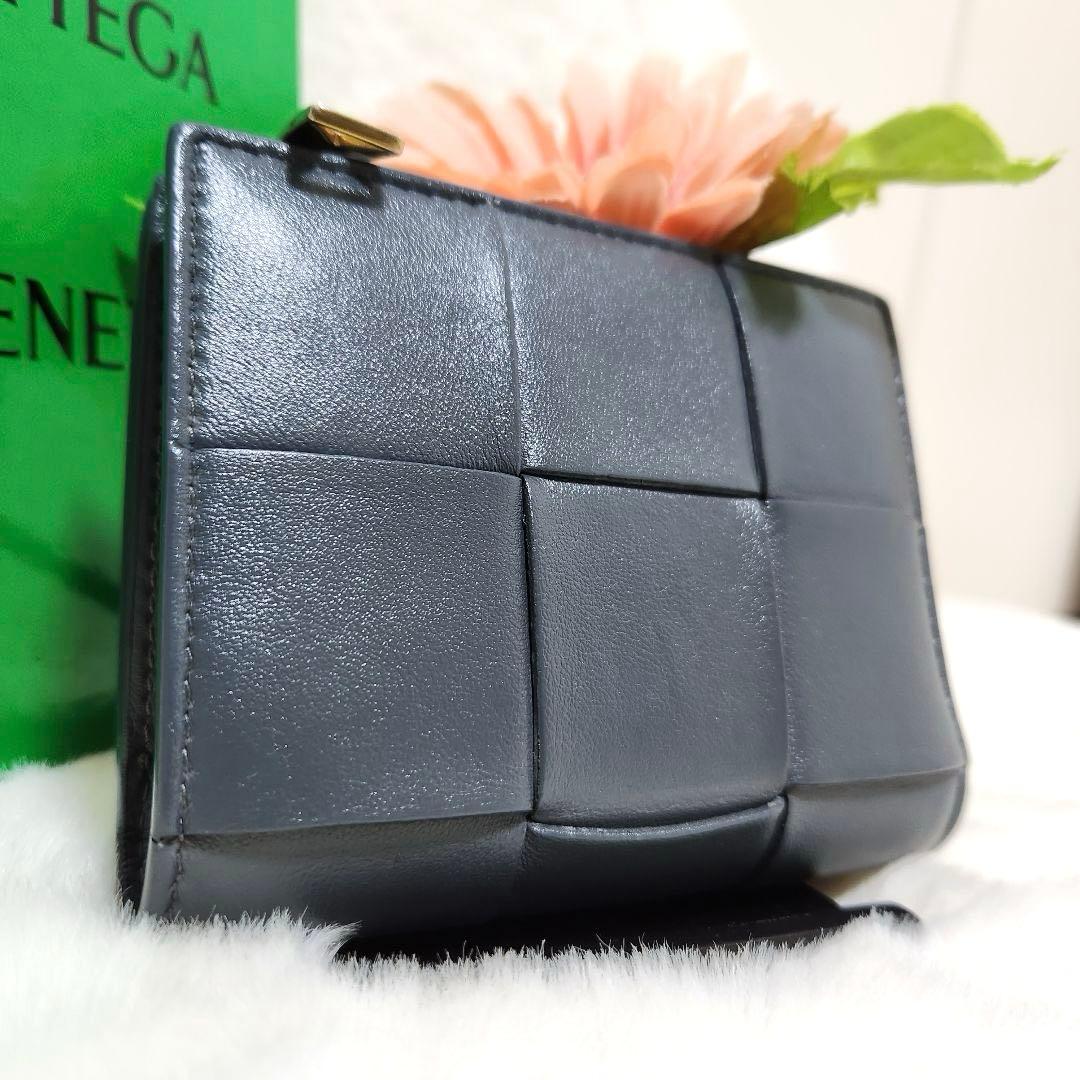 ✨極美品✨ボッテガ 二つ折り カセット イントレチャート レザー RFID