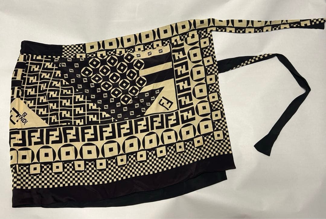 フェンディ FENDI 巻きスカート ラップスカート　365 F157 ズッカ