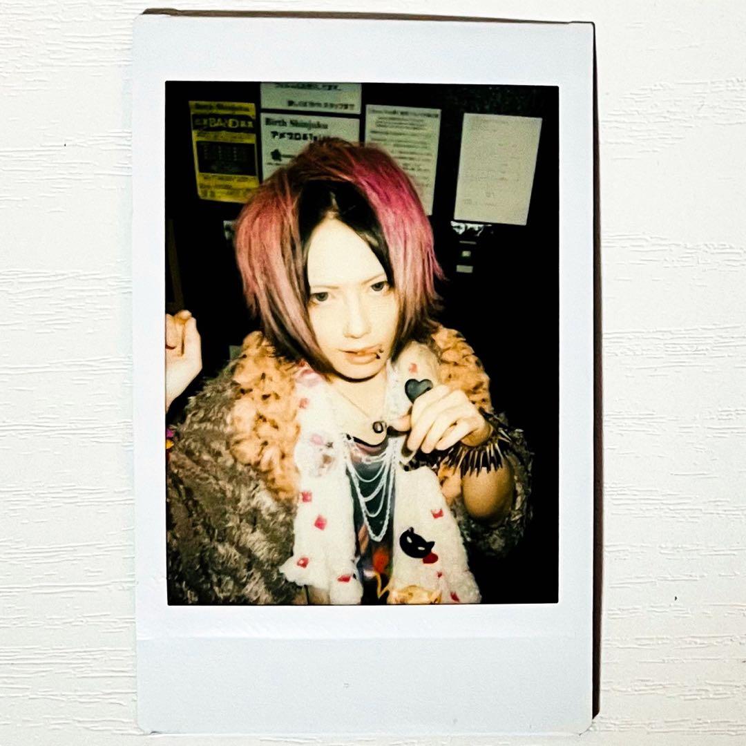 V系☆RoNo☆Cro【Minami】チェキ【24-29】 - メルカリ