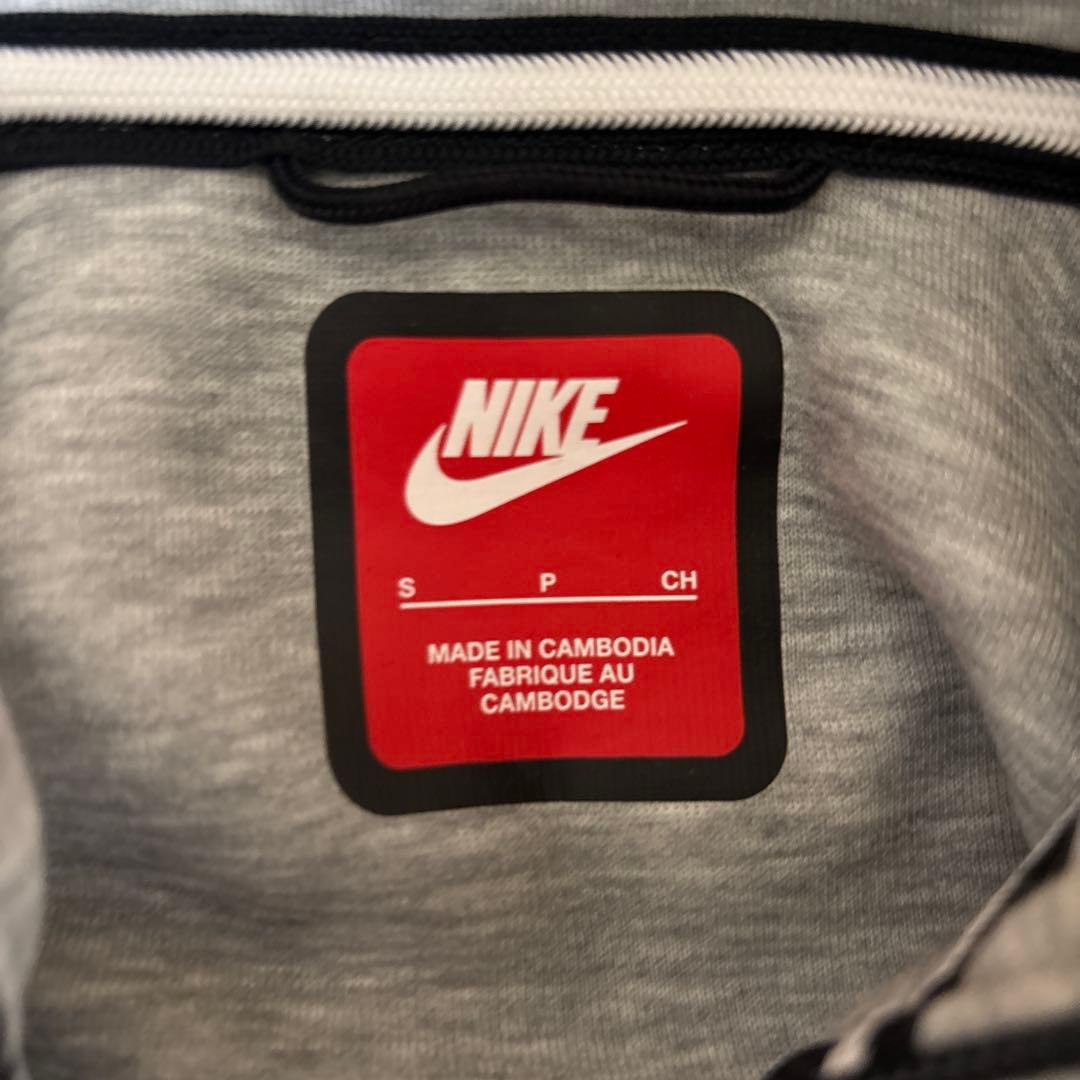 Nike テックフリース Sサイズ グレー