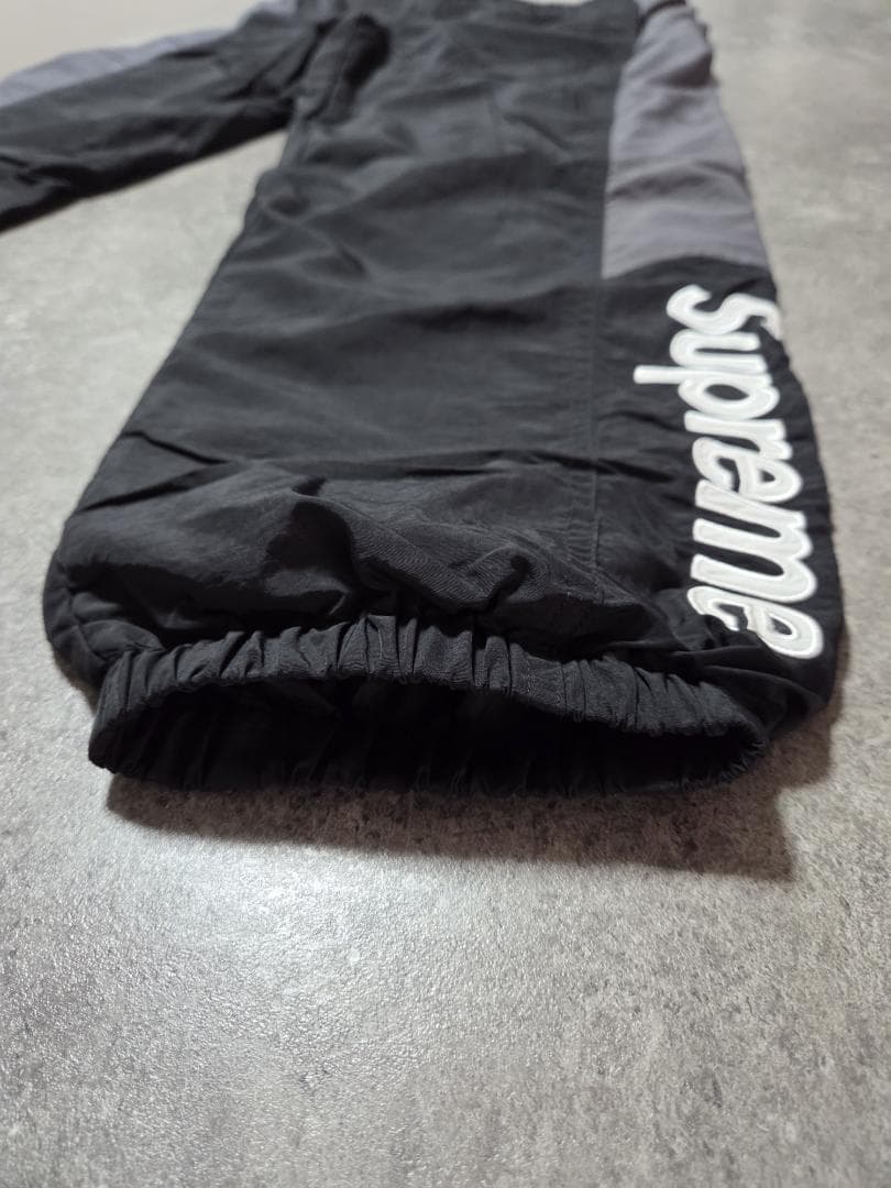 ★週末限定値引き価格★【中古】Supremeサイドロゴナイロンパンツ黒S