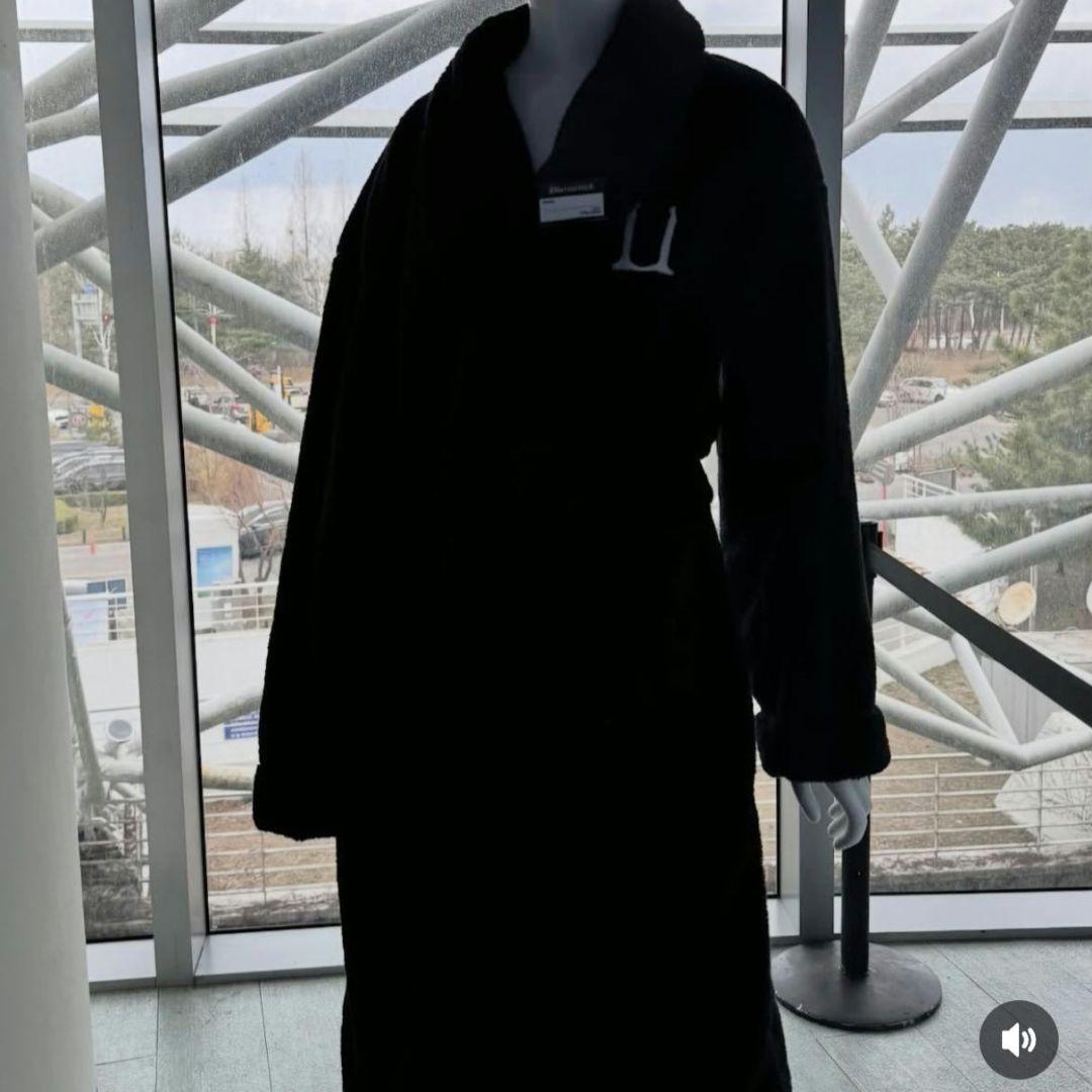 G-DRAGON ソウルコン Ubermensch ローブ ジヨン着用 超希少品 - メルカリ