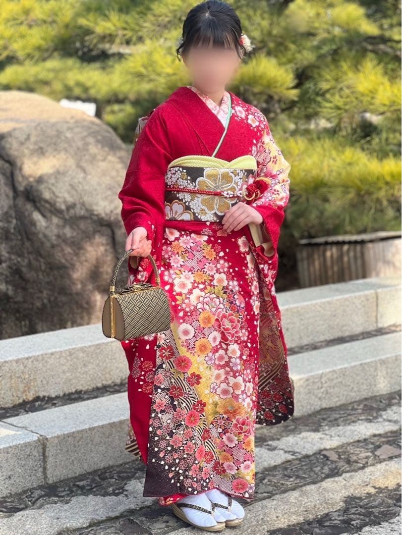 華やかな赤い振袖と小物フルセット 赤系の振袖ギャラリー｜浜松市