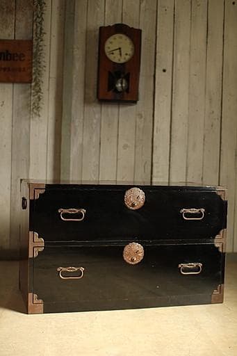 綺麗な丸金具庄内箪笥 抽斗2段 タンス 収納 古家具 古民