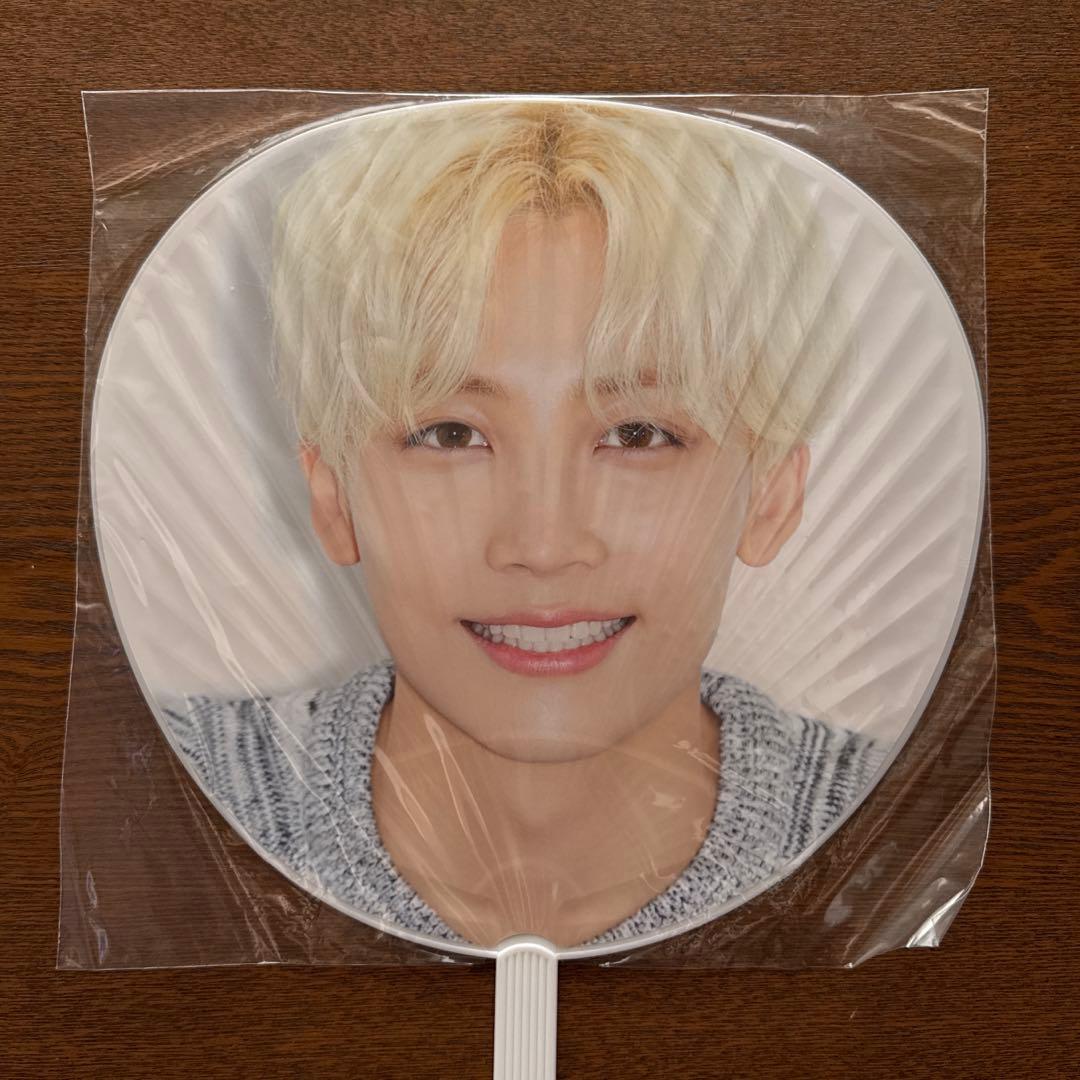 SEVENTEEN ジョンハン うちわ 6点 まとめ売り - メルカリ