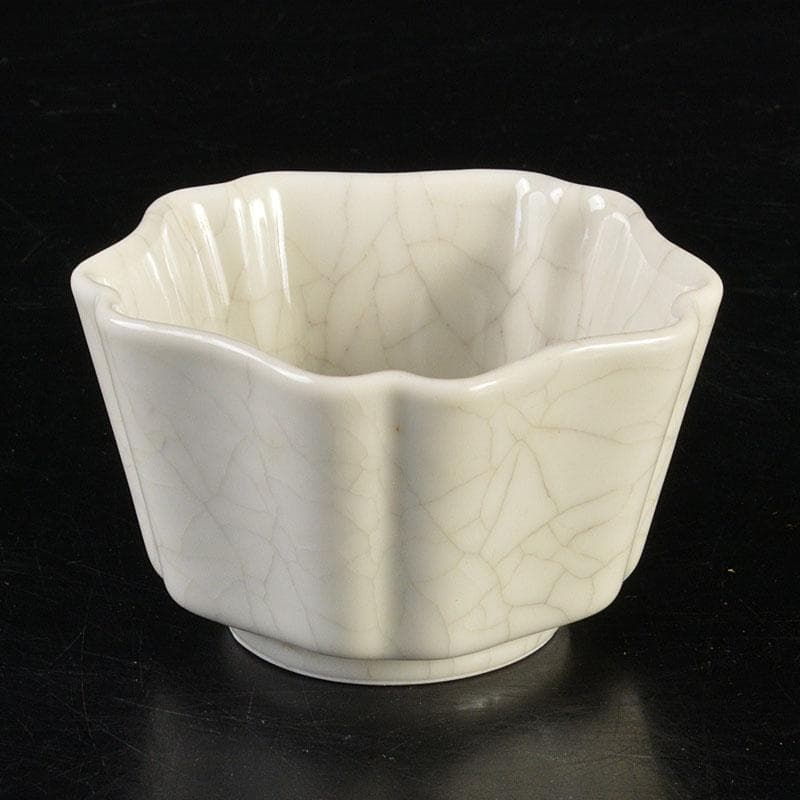 蘭彫刻 香炉 | 有田焼 深川製磁｜公式オンラインストア 蘭透香爐 白磁